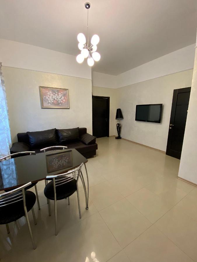 Ferienwohnung Gali Apart Odessa Exterior foto