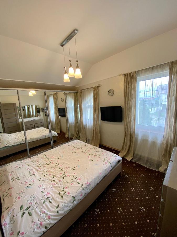 Ferienwohnung Gali Apart Odessa Exterior foto
